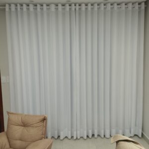 CORTINA VOIL LISO NO ILHOS C/ BLACKOUT 100% (P/ BASTÃO DUPLO)