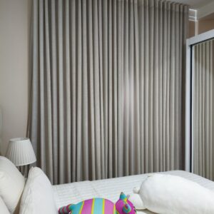 CORTINA LINHO IRLANDÊS NO SISTEMA WAVE C/ BLACKOUT 100% (P/ TRILHO OU TUBO TRILHO)