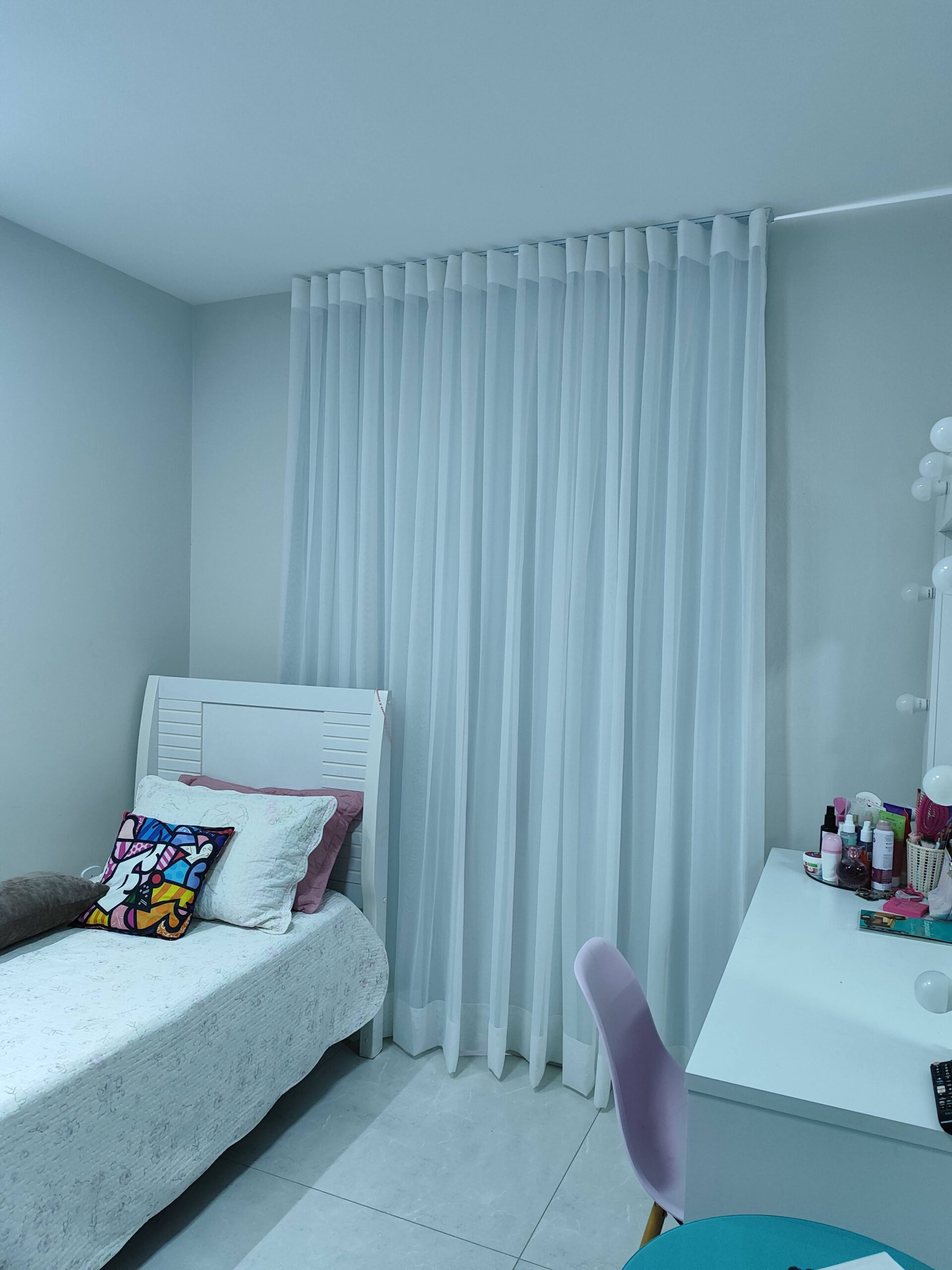 Cortina Voil Liso no Sistema Wave + Blackout 70% Tecido para Trilho Suíço Max (copia 9 trilho)